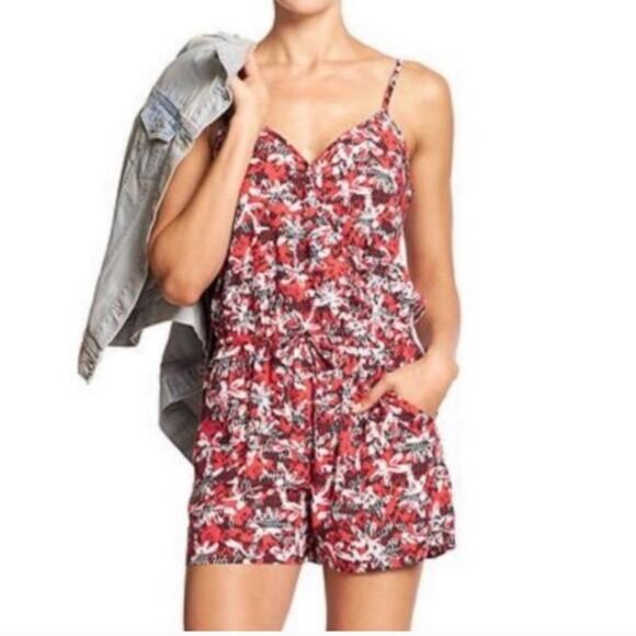 Banana Republic Shorts Romper Faux Wrap Red and Black Floral size Small - Picture 1 of 16